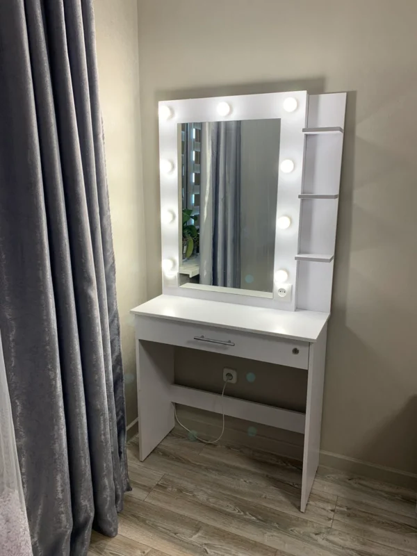 Модель СМ38А | Cтолик у спальню Модель СМ38А | Cтолик у спальню