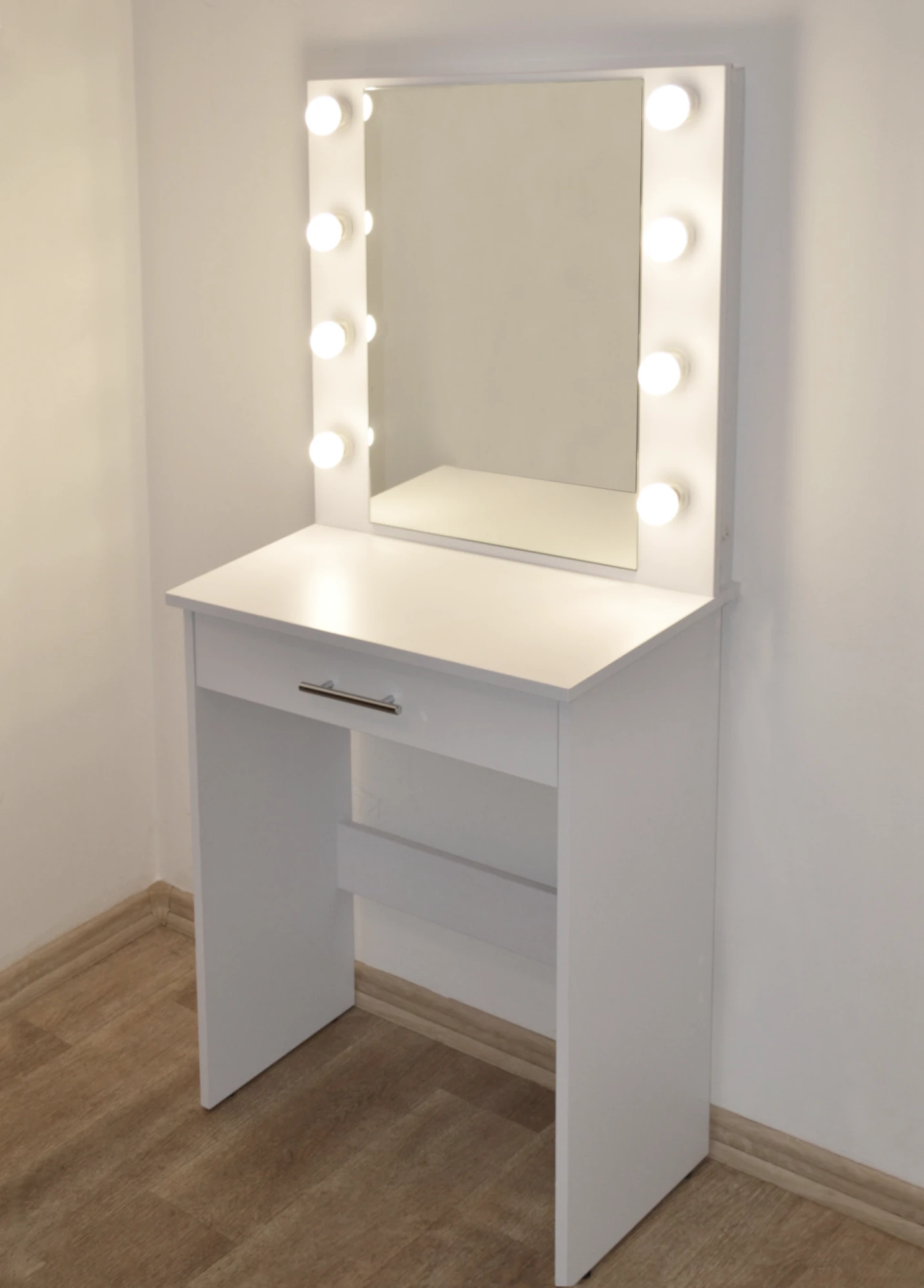 Модель СМ 60 Туалетний столик dzerkalko Модель СМ60