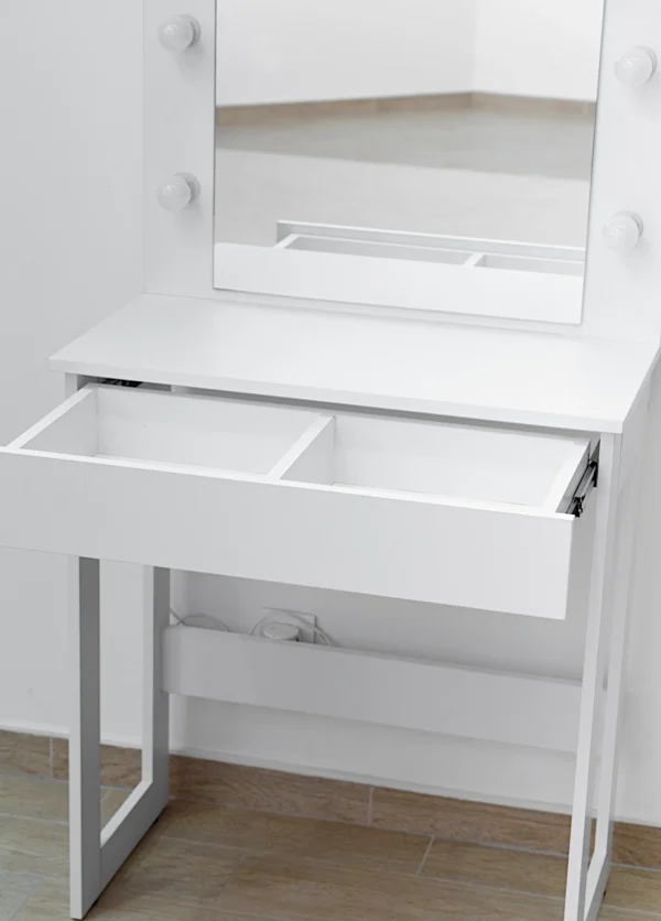 Модель СМ101 | з відкритою шухлядою Модель СМ101 | з відкритою шухлядою