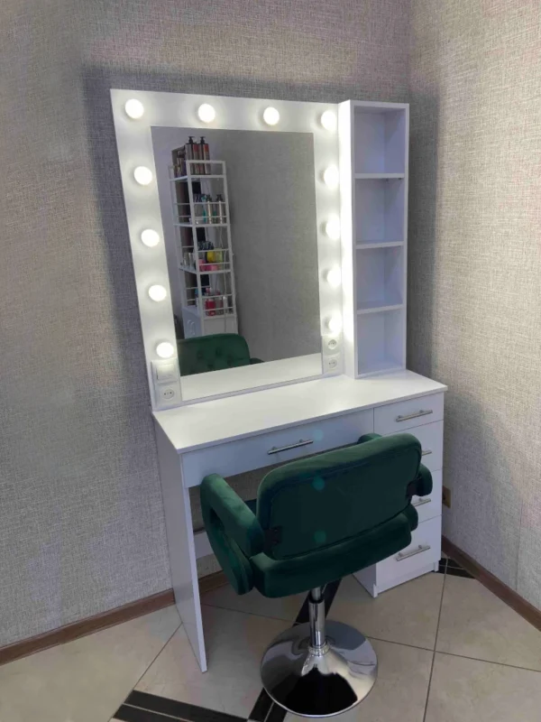 СМ4 в кімнаті СМ4 в кімнаті