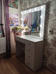 Туалетний столик СМ