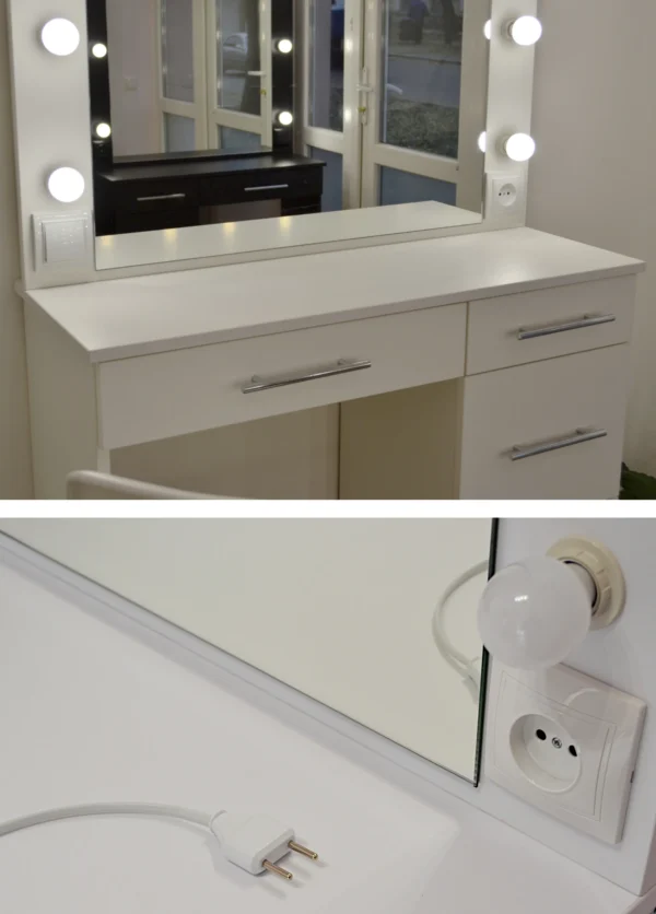 СМ 133 | Розетка біля дзеркала