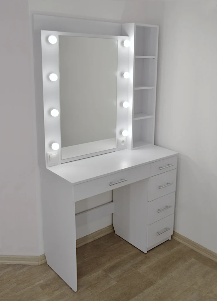 Туалетний столик з дзеркалом. Модель СМ 50