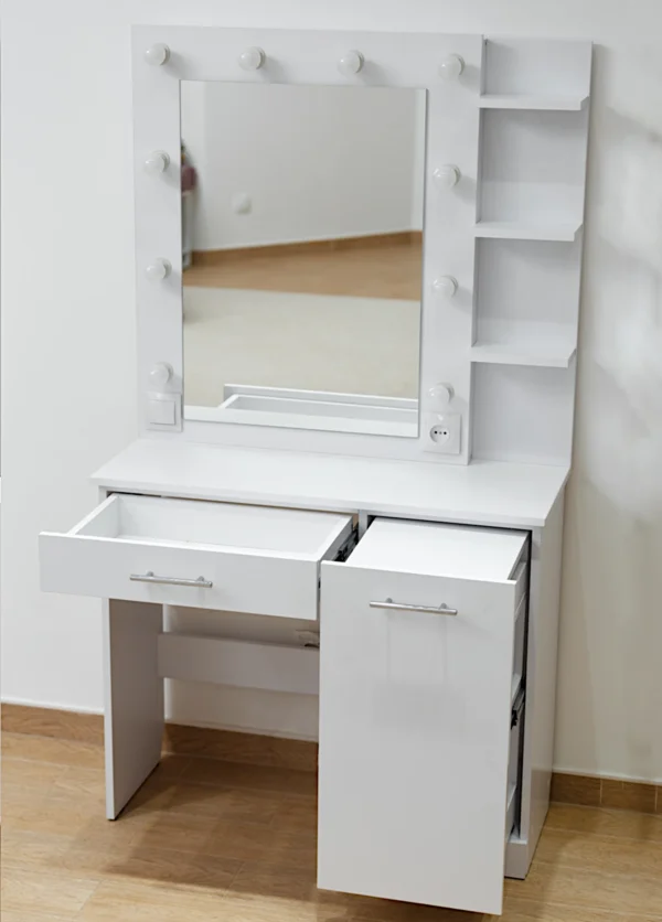 СМ 130 | з поличками біля дзеркала